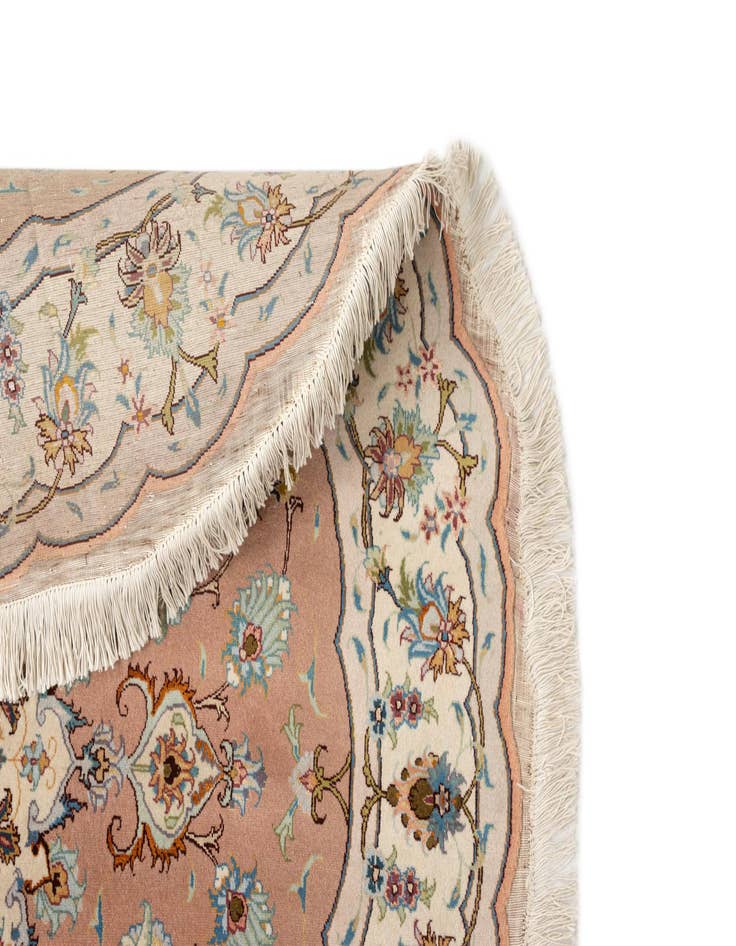 Detail image of  4' 10 x 4' 10 Tabriz Round Rug