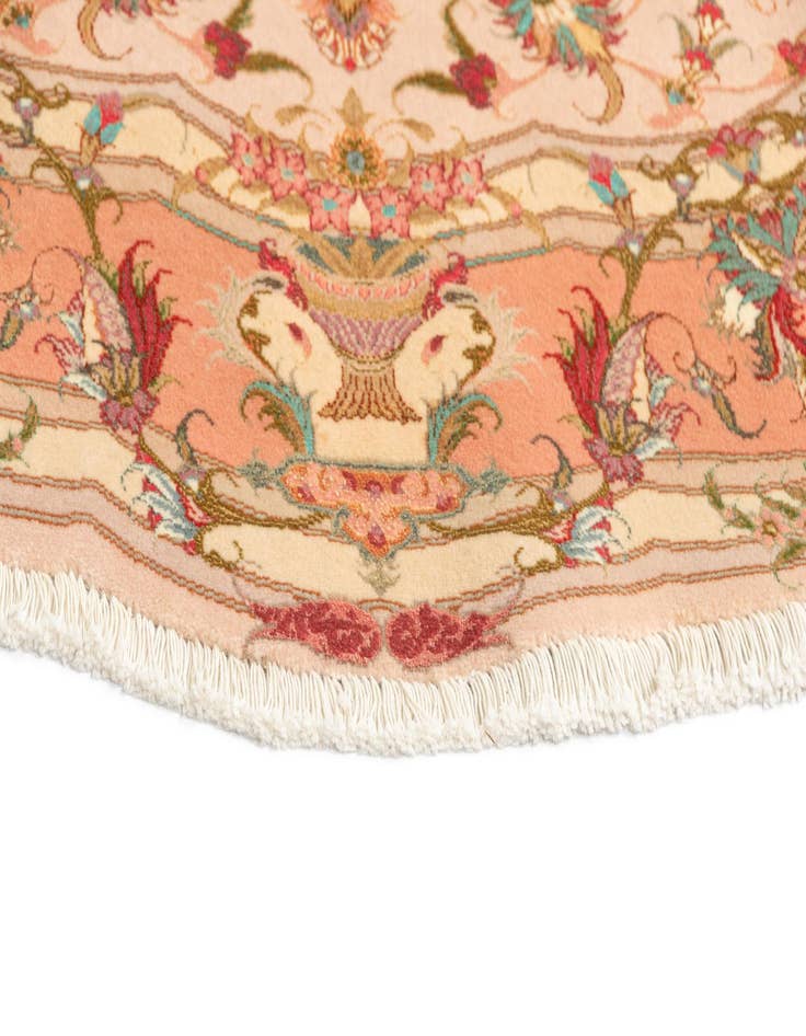 Detail image of  4' 11 x 4' 11 Tabriz Round Rug