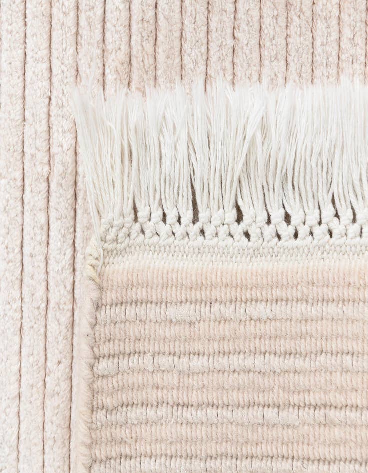 Detail image of  2' 7 x 13' 3 Darya Runner Rug