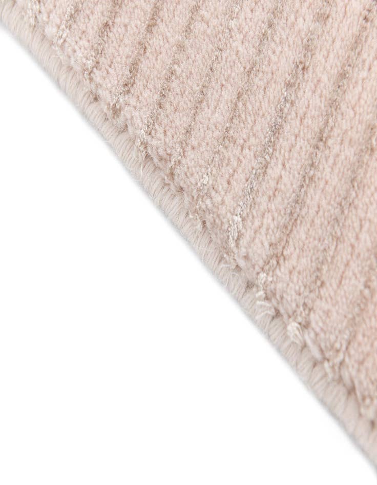 Detail image of  2' 7 x 12' 11 Darya Runner Rug