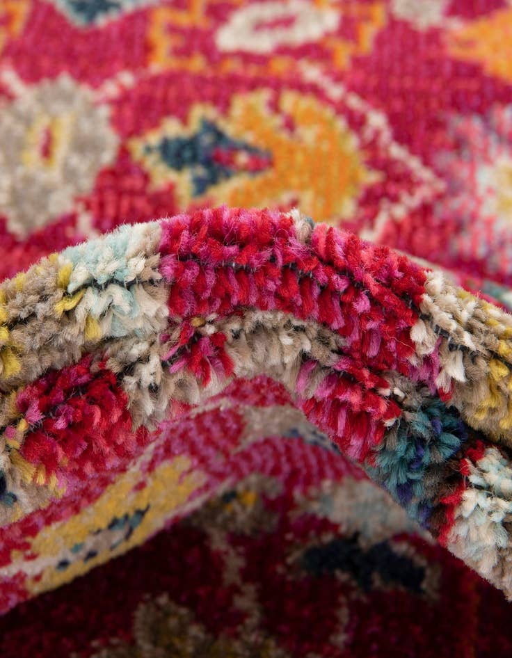 Detail image of  2' 7 x 10'  Washable Fleur Runner Rug