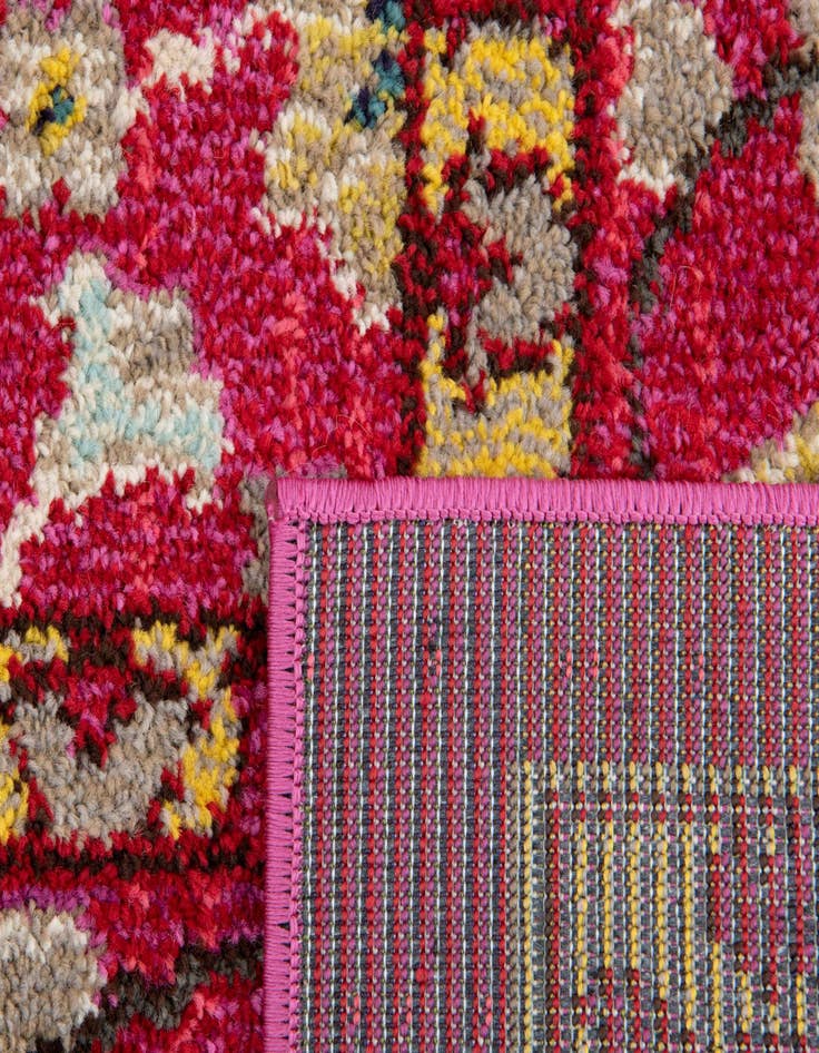 Detail image of  2' 7 x 10'  Washable Fleur Runner Rug