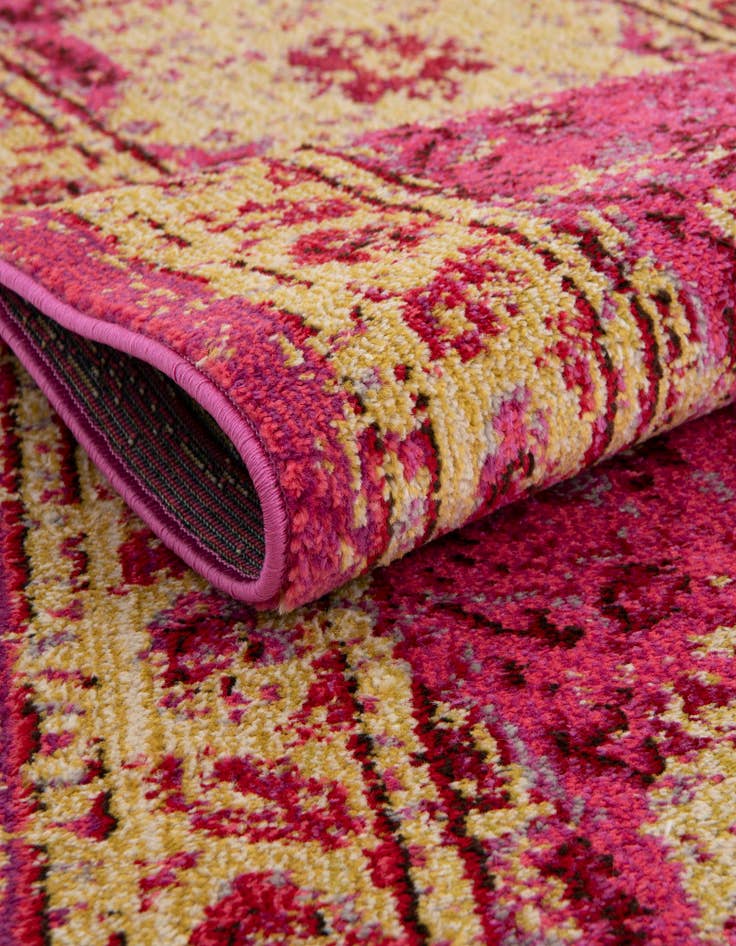 Detail image of  2' 7 x 10'  Washable Fleur Runner Rug