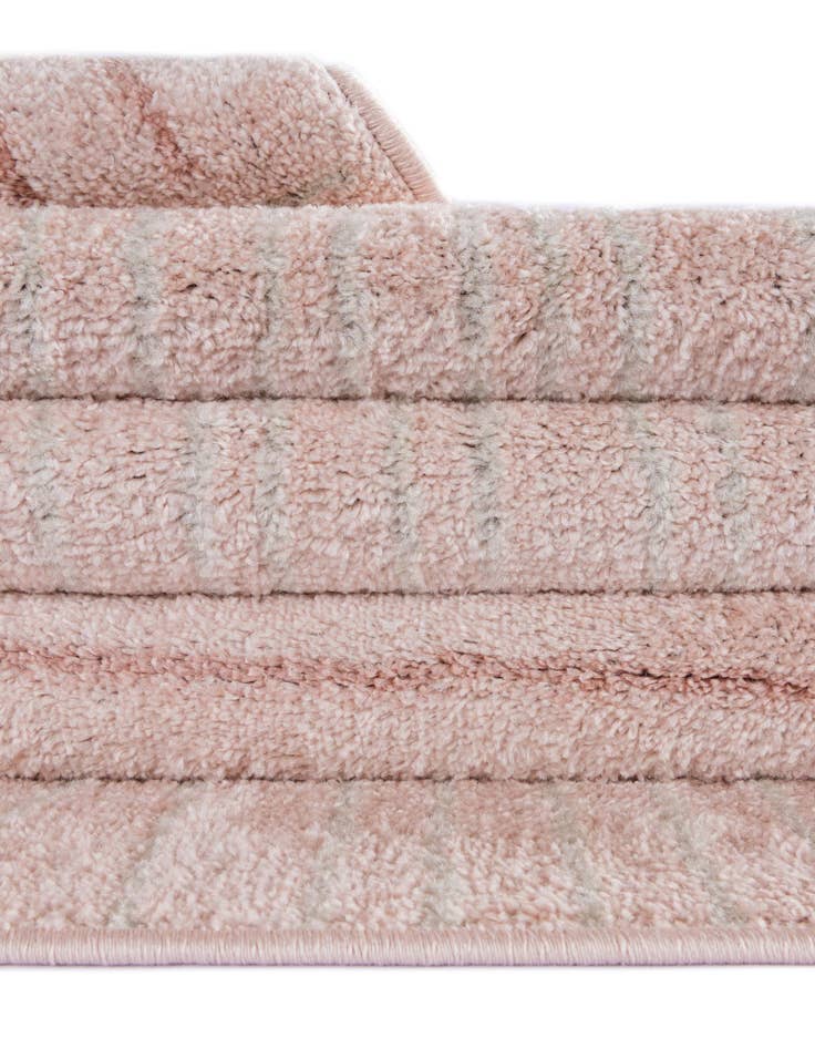 Detail image of  2' 7 x 10' Hanahan Runner Rug