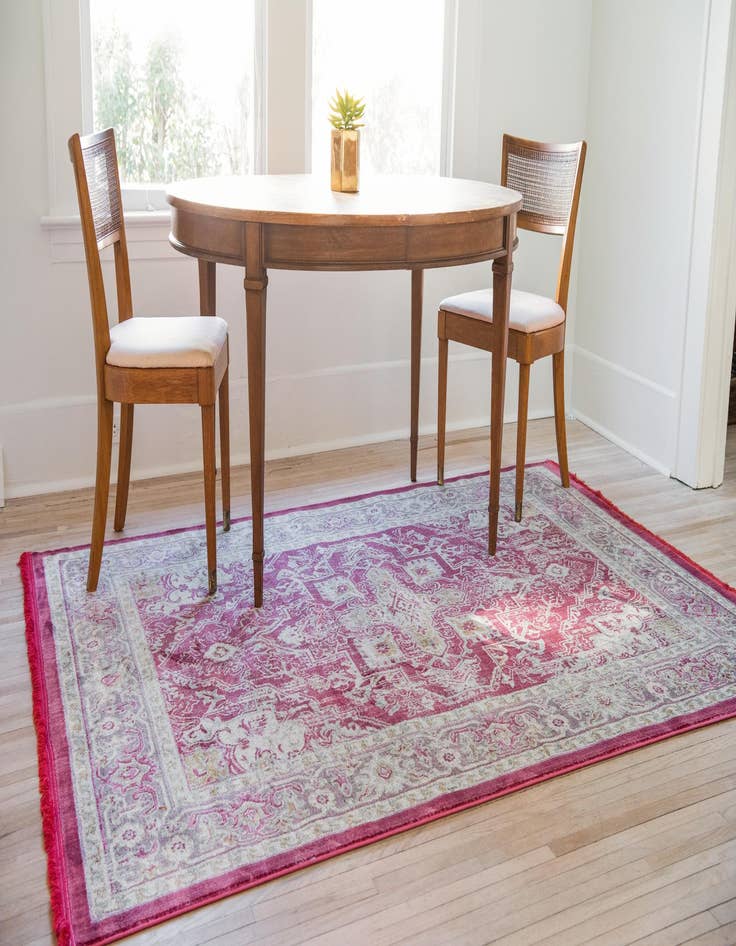 Detail image of  2' 7 x 10' Santiago Runner Rug