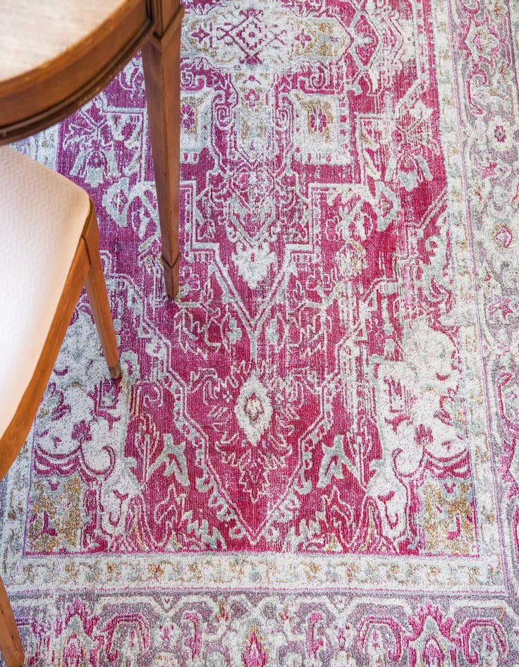 Detail image of  2' 7 x 10' Santiago Runner Rug
