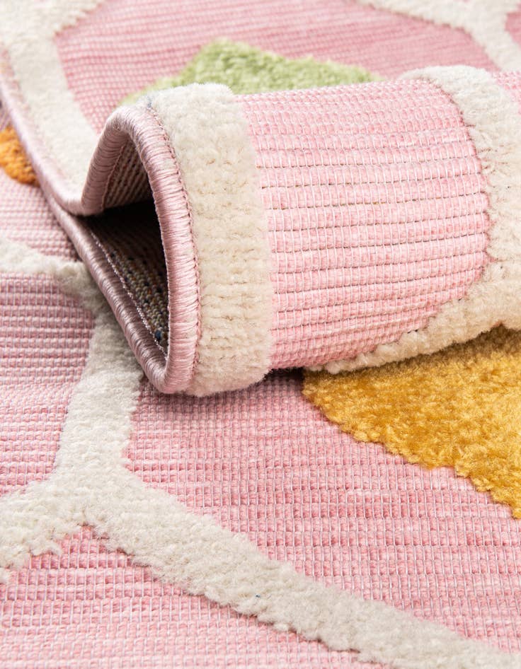 Detail image of  5' 3 x 5' 3  Washable Aruba Indoor / Outdoor Square Rug