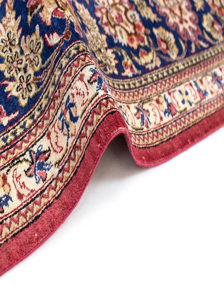 Detail image of  6' 7 x 6' 7 Ghom Silk Square Rug