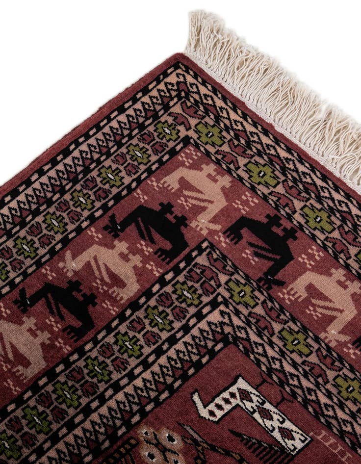 Detail image of  4' 3 x 6' 1  Hand Knotted Lahour Oriental Rug