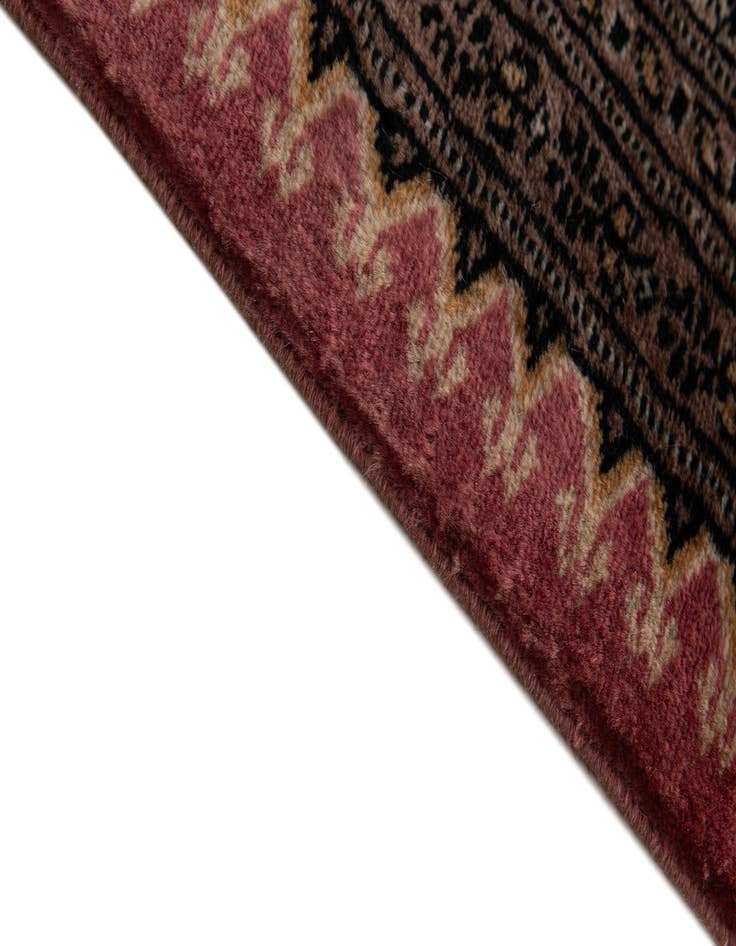 Detail image of  5' 3 x 7' 7  Hand Knotted Lahour Oriental Wool Rug