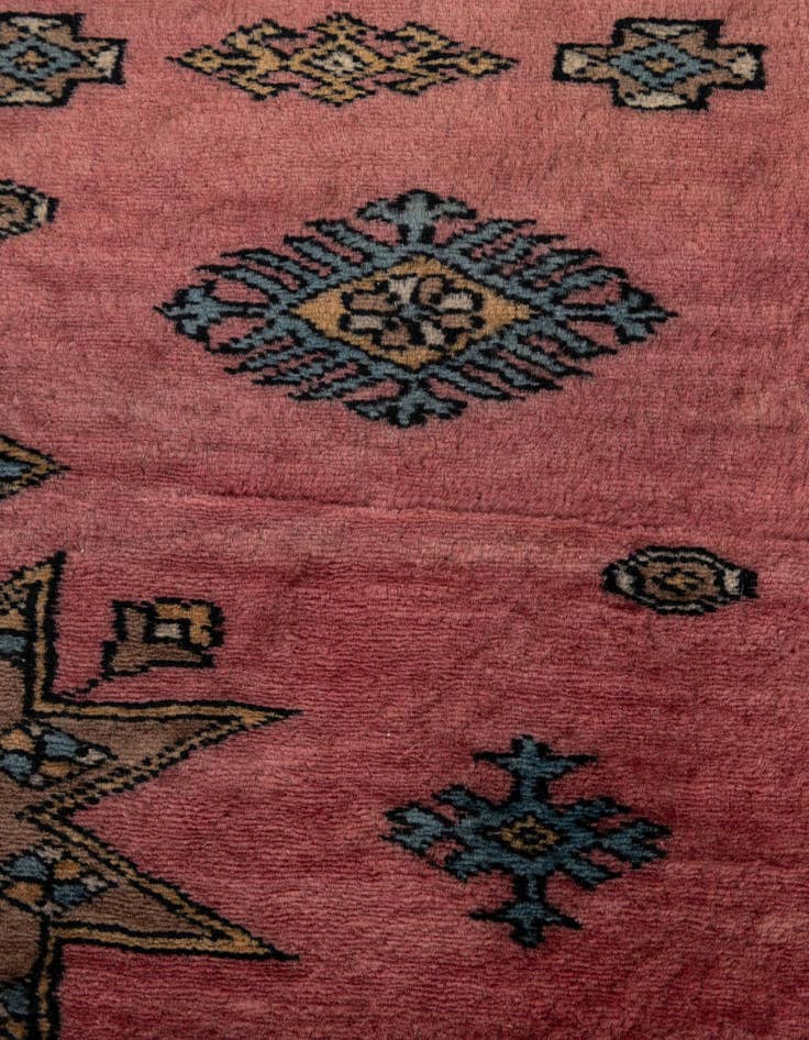 Detail image of  5' 3 x 7' 7  Hand Knotted Lahour Oriental Wool Rug