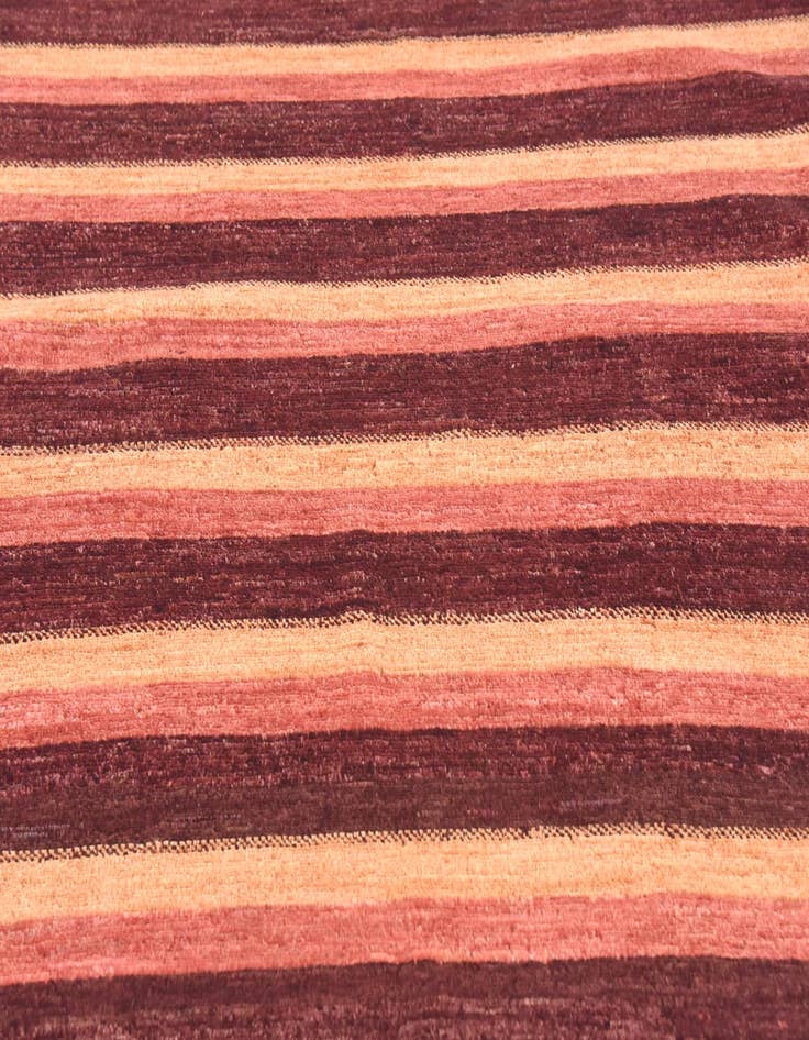 Detail image of  5' 5 x 7' 10  Hand Knotted Modern Ziegler Rug