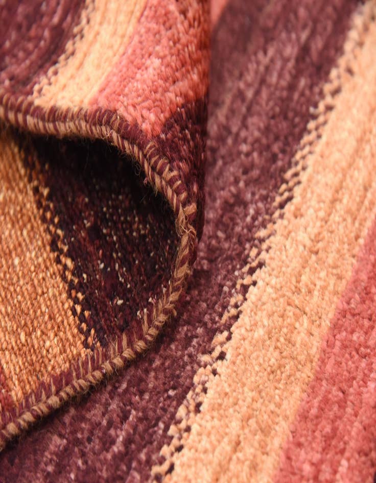 Detail image of  5' 5 x 7' 10  Hand Knotted Modern Ziegler Rug