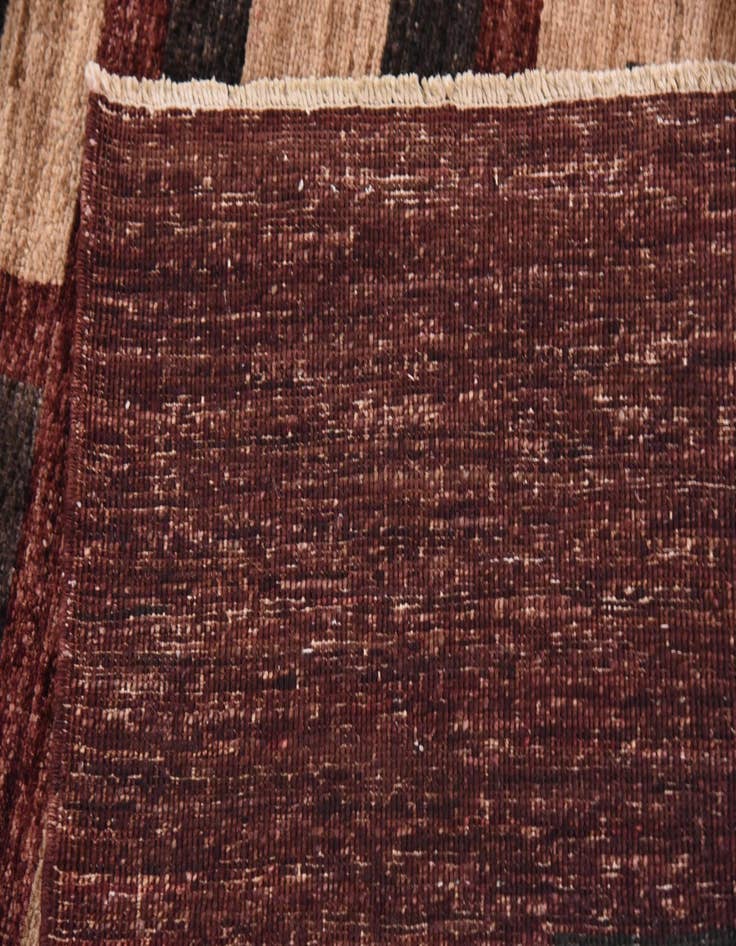 Detail image of  6' 9 x 9' 10  Hand Knotted Modern Ziegler Oriental Rug