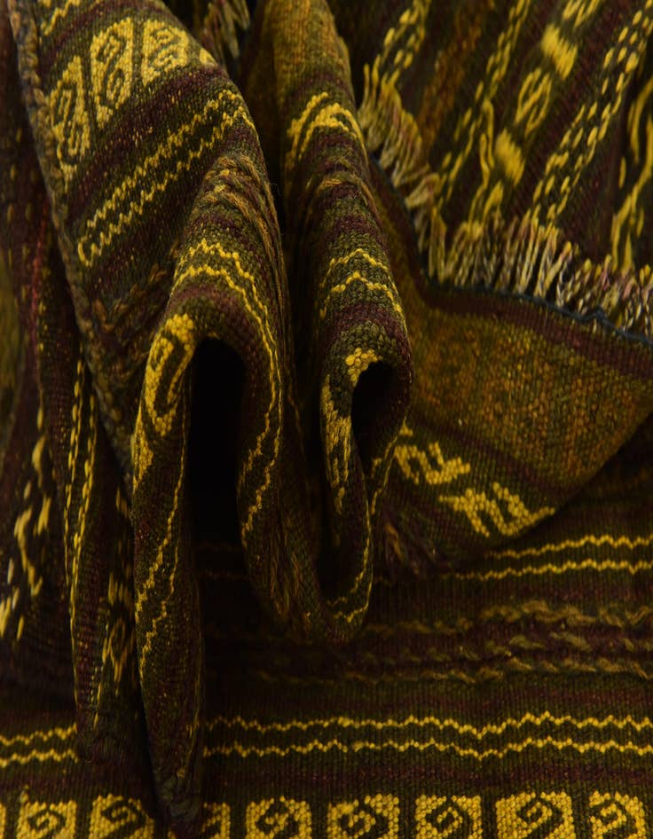 Detail image of  3' 10 x 4' 4  Hand Knotted Sumak Wool Square Rug