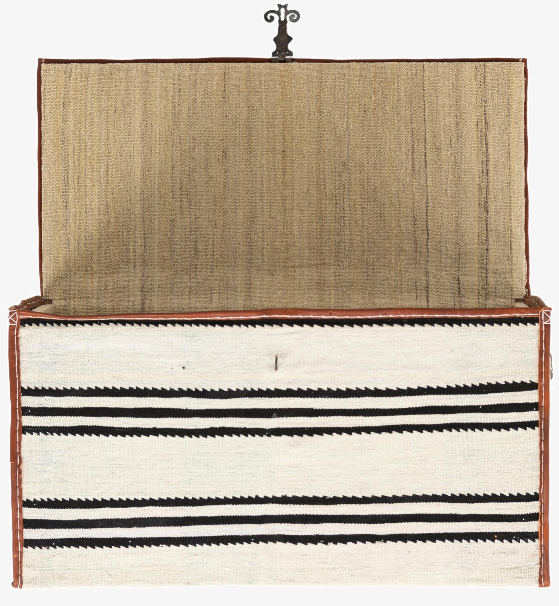  1' 7 x 3' 1  Hand Knotted Furniture Trunk