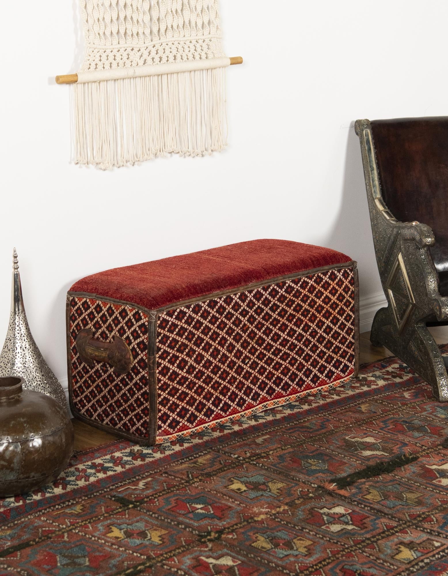  1' 5 x 3'  Hand Knotted Furniture Trunk