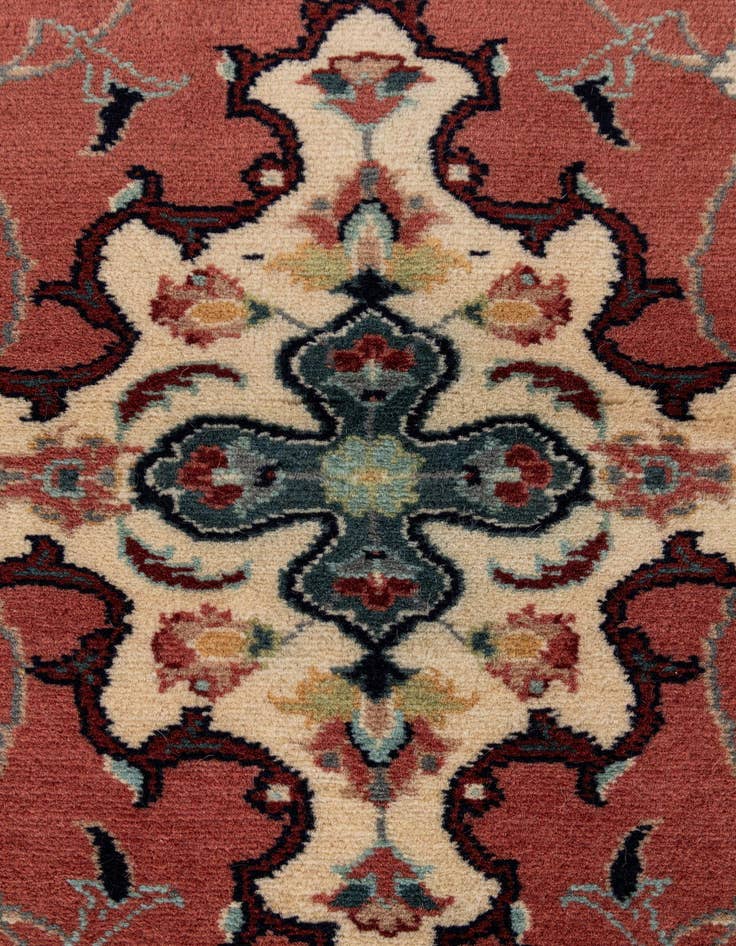 Detail image of  3' 2 x 5' 2  Hand Knotted Lahour Wool Rug