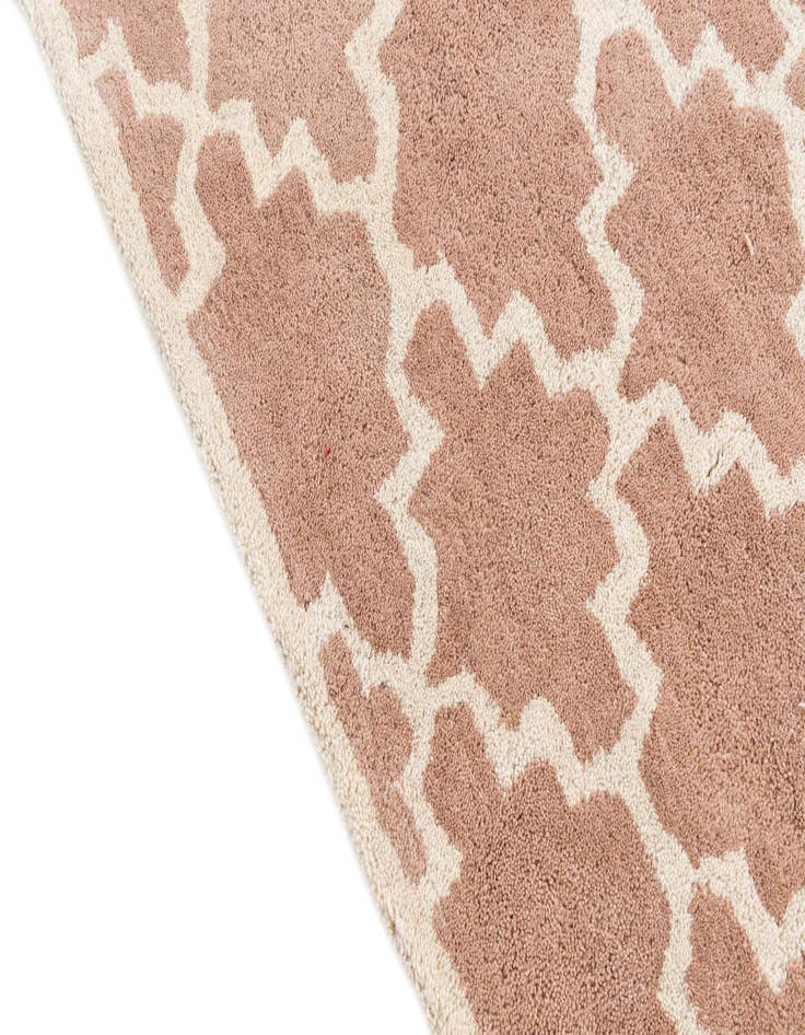 Detail image of  4' x 6' Luna Rug