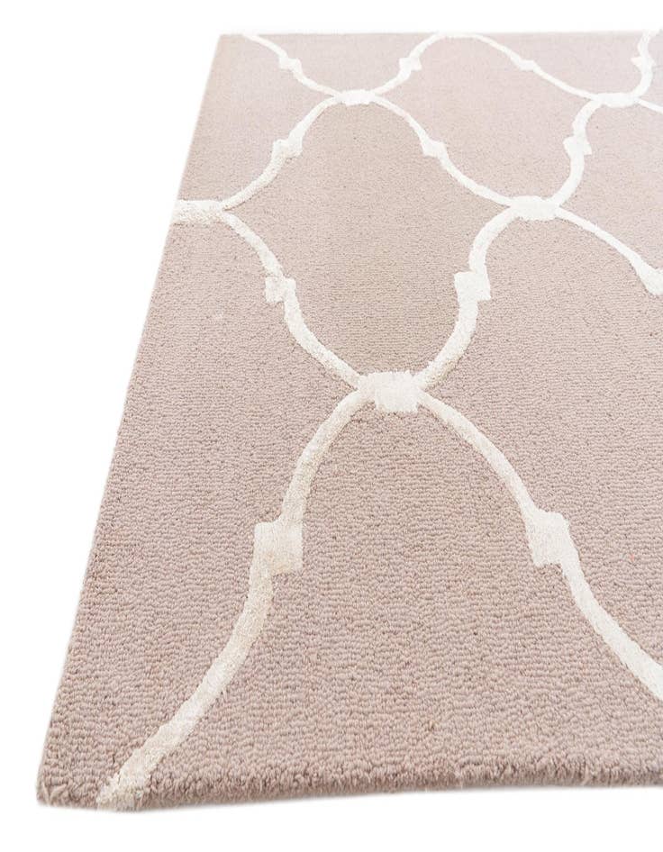 Detail image of  5' x 8' Luna Rug