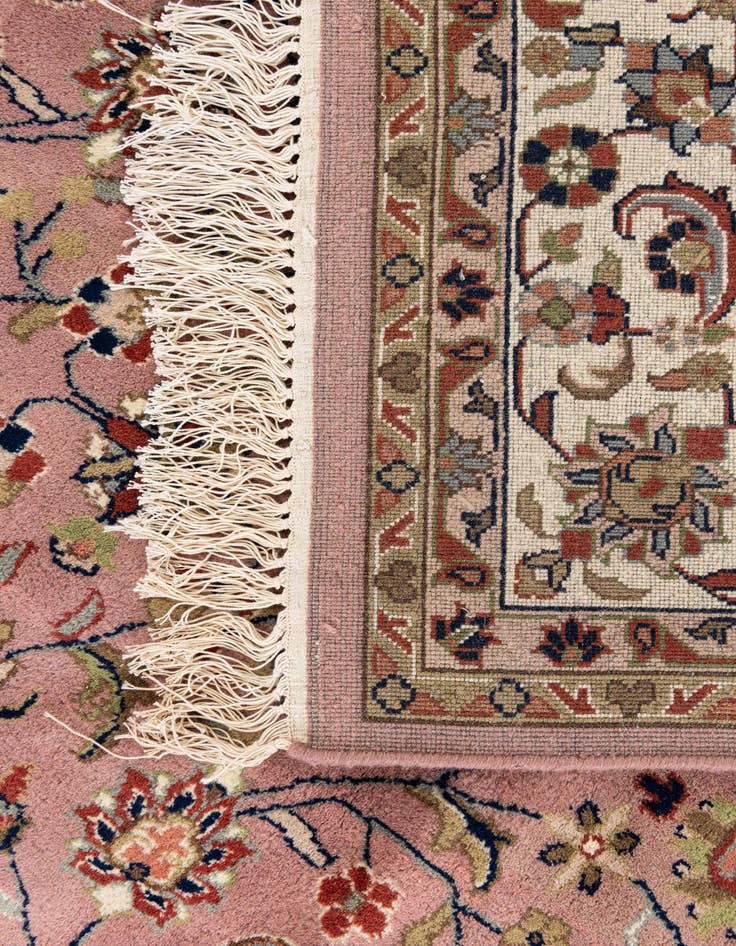 Detail image of  6' 3 x 9' 9  Hand Knotted Sarough Wool Rug