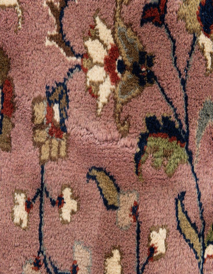 Detail image of  6' 3 x 9' 9  Hand Knotted Sarough Wool Rug