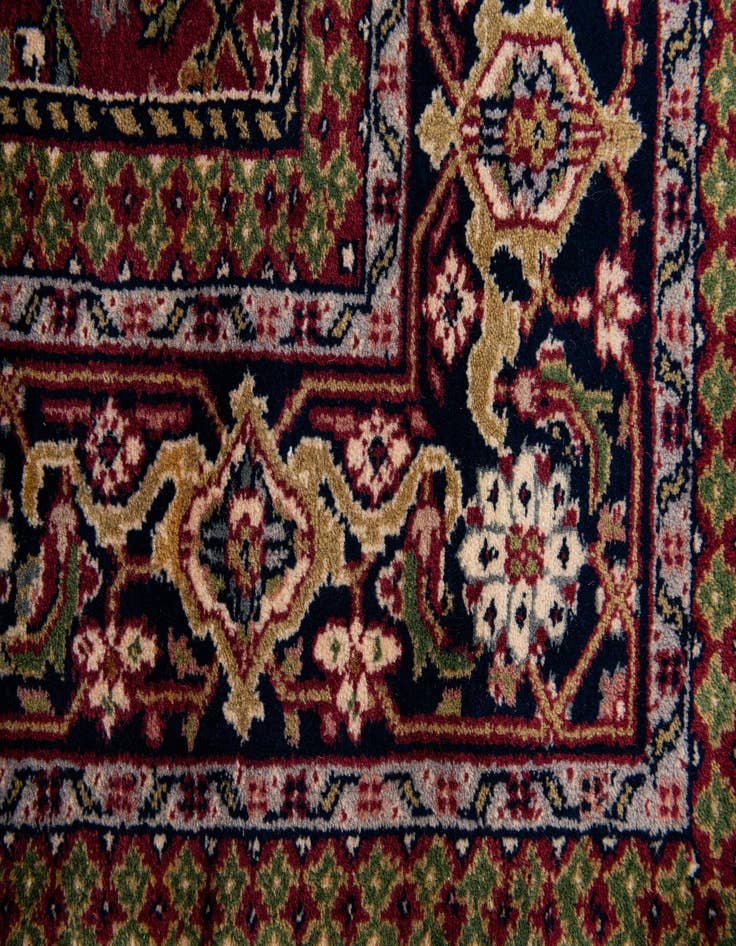 Detail image of  5' 4 x 10' 5  Hand Knotted Farahan Wool Runner Rug