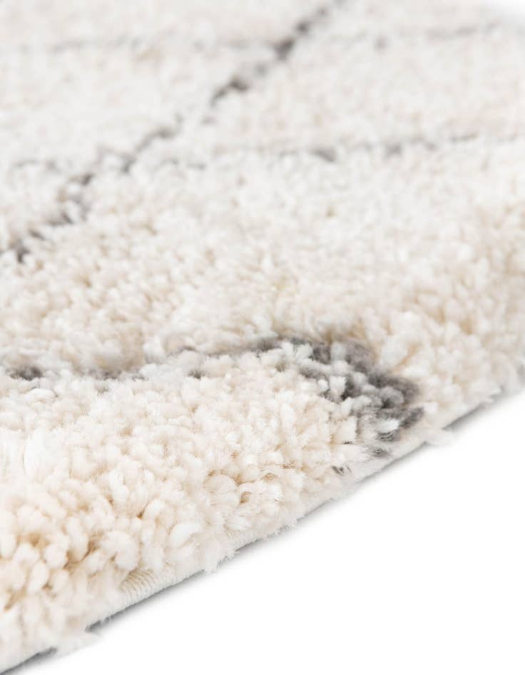 Detail image of  4' x 6' Moroccan Shag Oval Rug