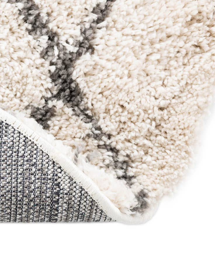 Detail image of  4' x 6' Moroccan Shag Oval Rug