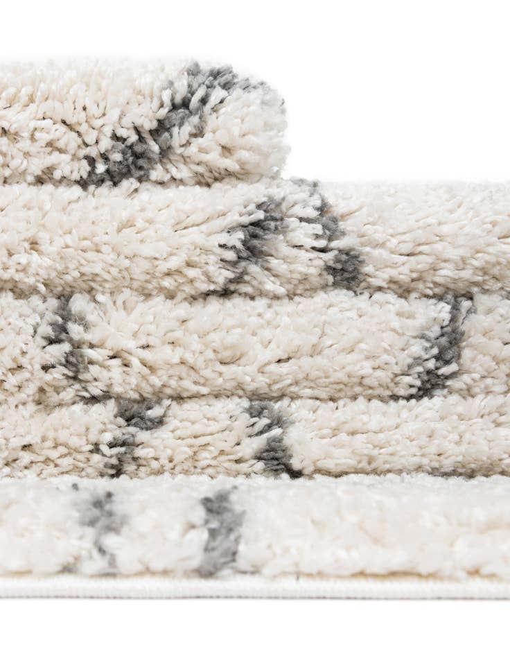 Detail image of  4' x 6' Moroccan Shag Oval Rug