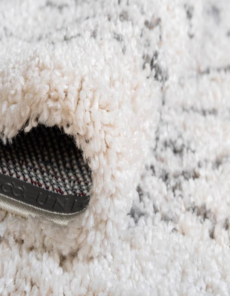 Detail image of  4' x 6' Moroccan Shag Rug