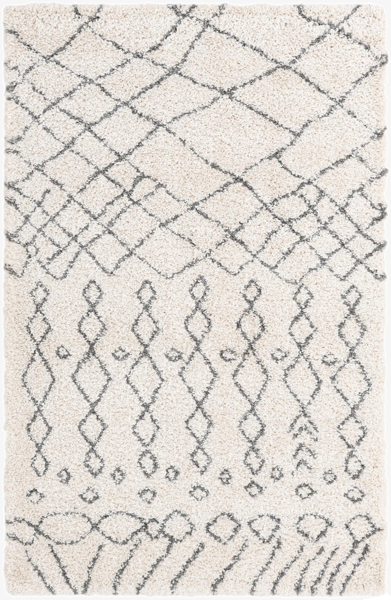  5' 3 x 8' Moroccan Shag Rug