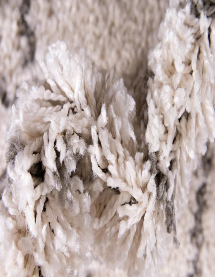 Detail image of  5' 3 x 5' 3 Moroccan Shag Round Rug