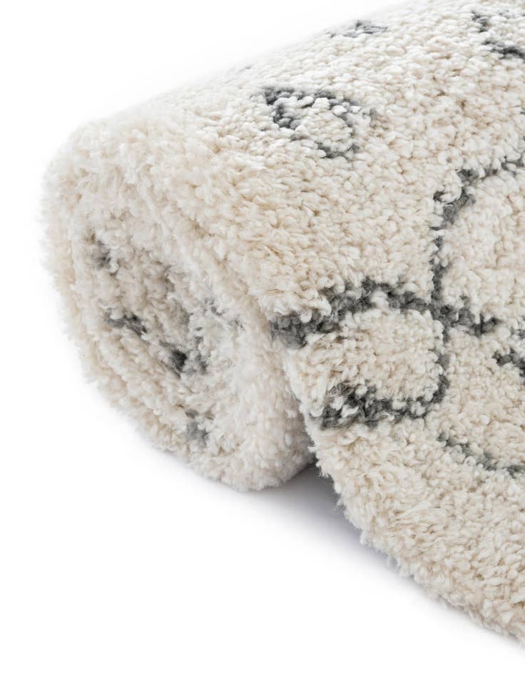 Detail image of  8' x 8' Moroccan Shag Square Rug