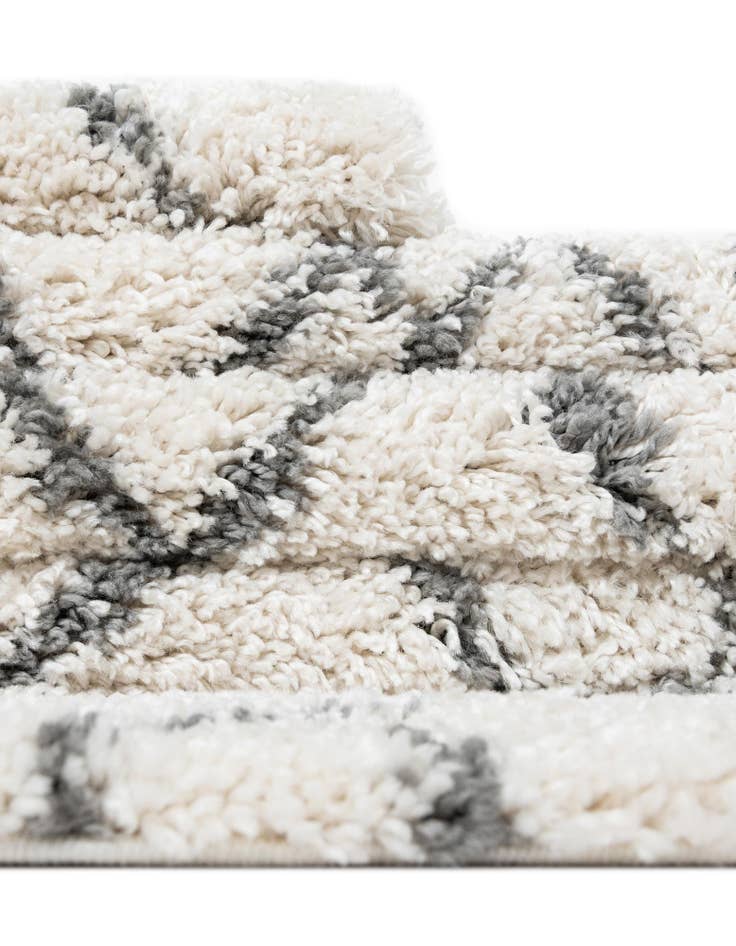 Detail image of  8' x 8' Moroccan Shag Square Rug