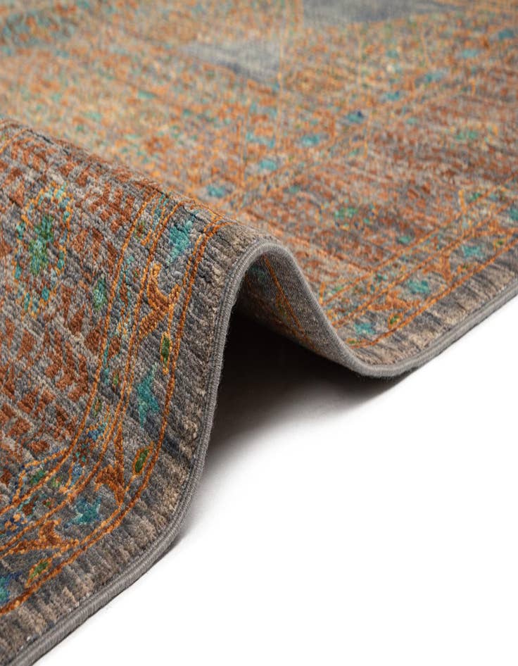 Detail image of  8' 4 x 10' Amina Rug