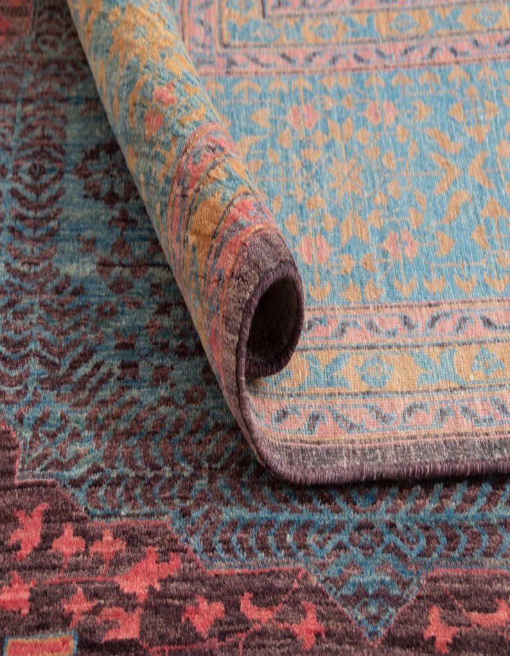 Detail image of  8' 2 x 9' 9  Hand Knotted Amina Rug