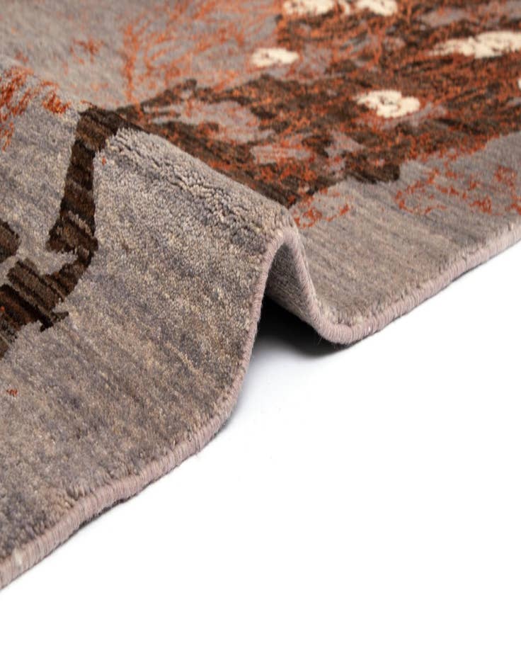 Detail image of  6' 4 x 9' 11 Anar Wool Rug