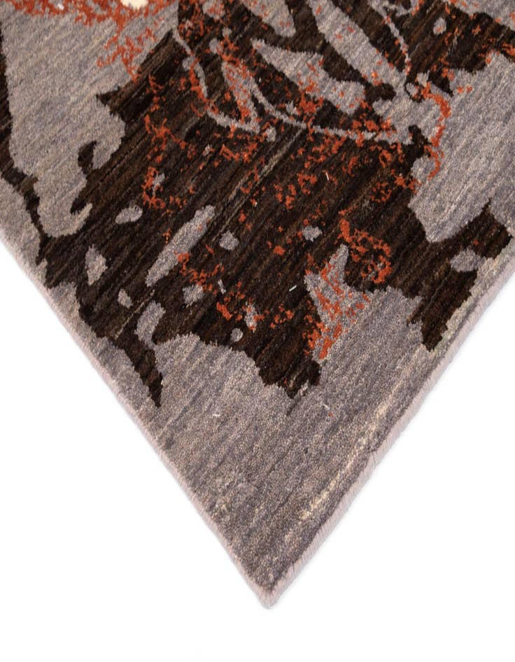 Detail image of  6' 4 x 9' 11 Anar Wool Rug