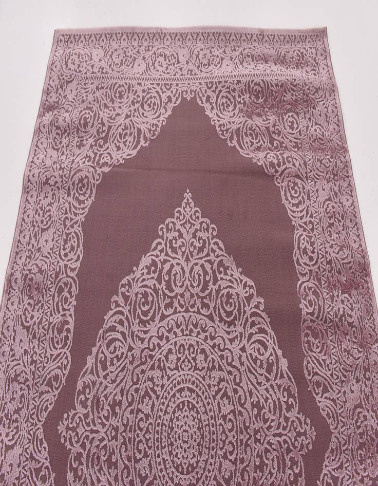 Detail image of 5' 3 x 7' 8 Carved Aubusson Rug