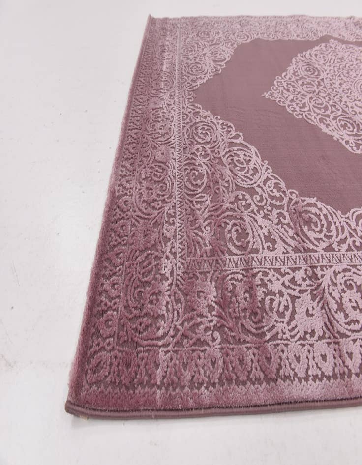 Detail image of 5' 3 x 7' 8 Carved Aubusson Rug