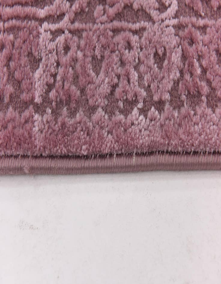 Detail image of 5' 3 x 7' 8 Carved Aubusson Rug