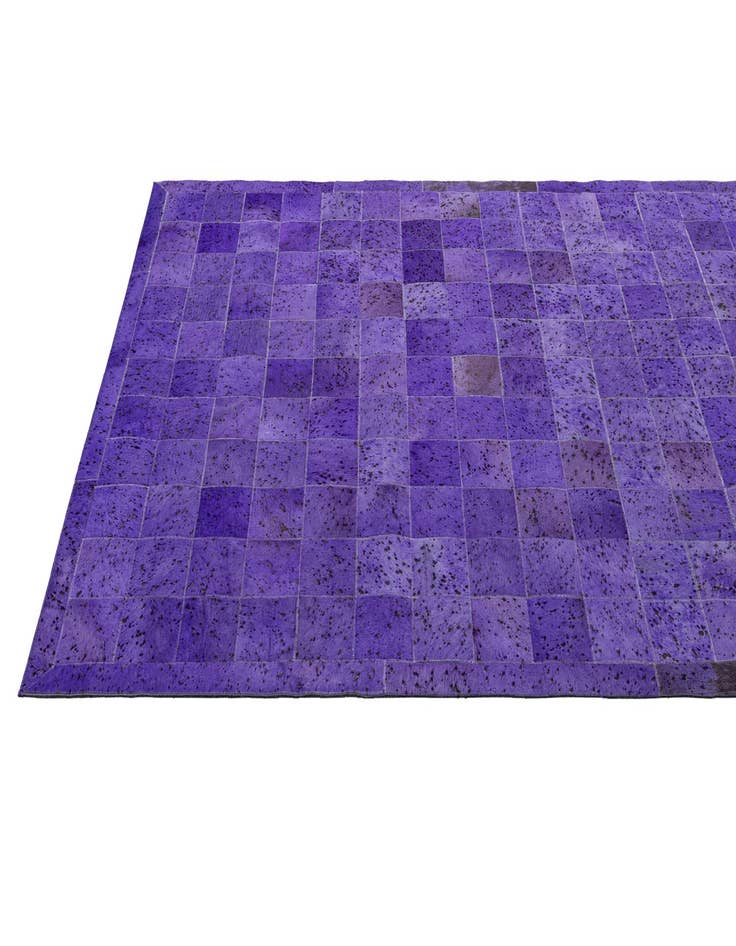 Detail image of  5' x 7' 10 Cowhide - Patchwork Rug