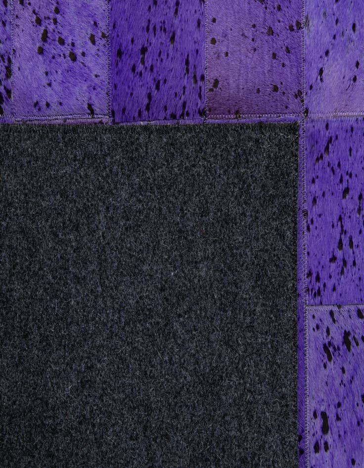 Detail image of  5' x 7' 10 Cowhide - Patchwork Rug