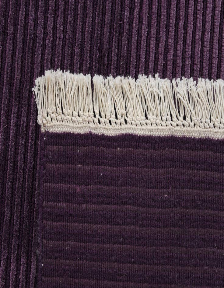 Detail image of  7' 11 x 9' 9  Hand Knotted Darya Wool Rug