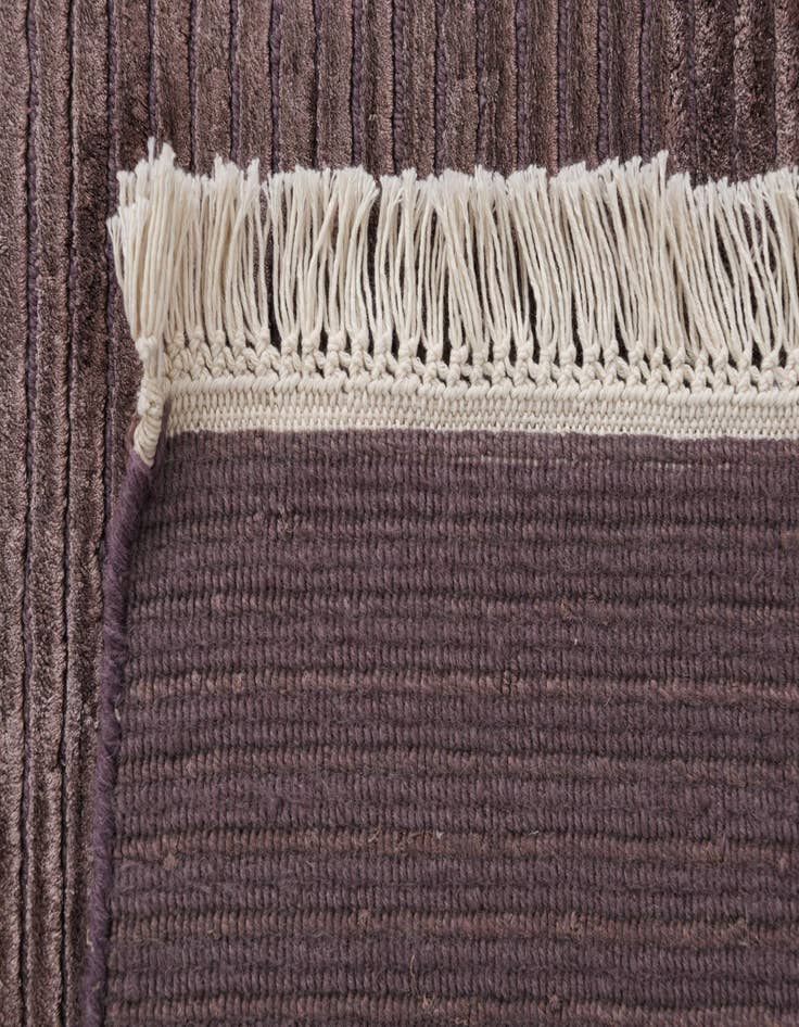 Detail image of  8' 3 x 11' 5  Hand Knotted Darya Wool Rug