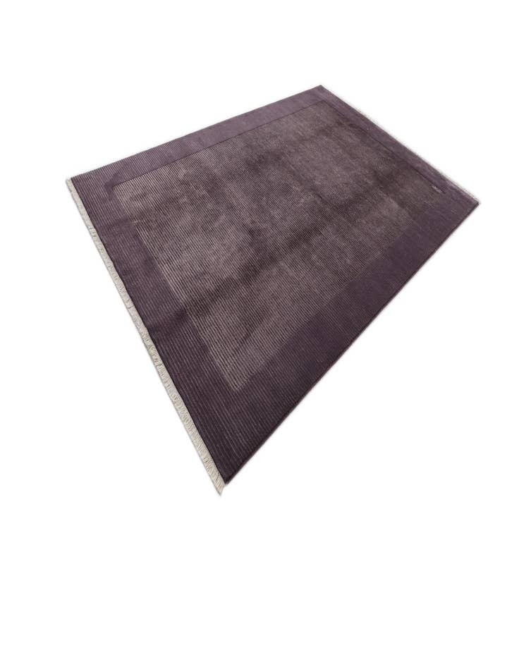 Detail image of  6' 6 x 9' 10  Hand Knotted Darya Wool Rug