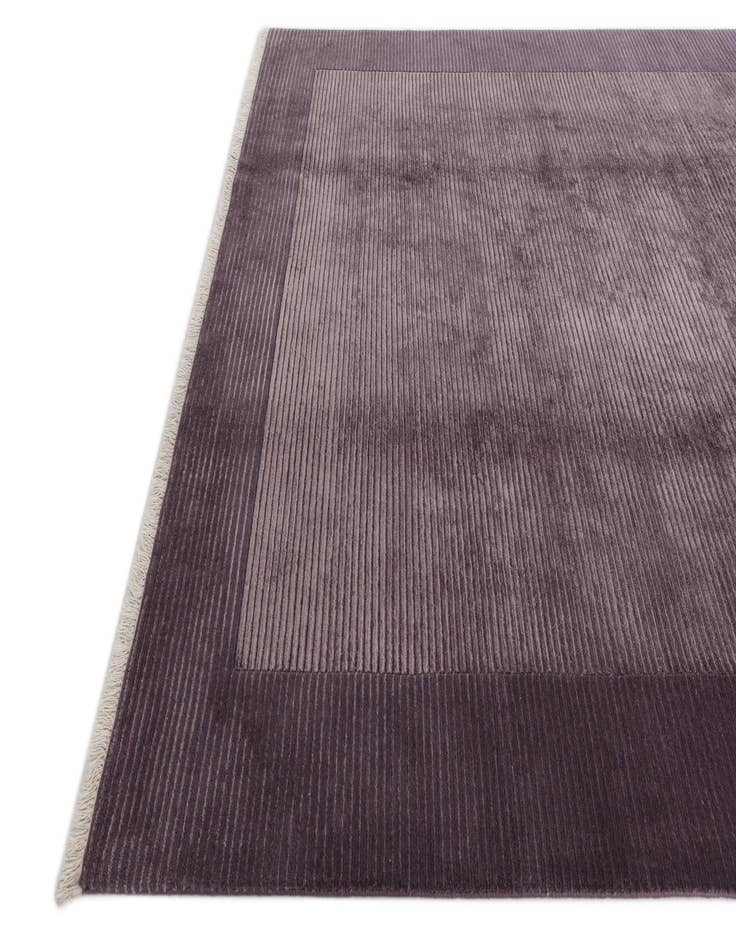 Detail image of  6' 6 x 9' 10  Hand Knotted Darya Wool Rug