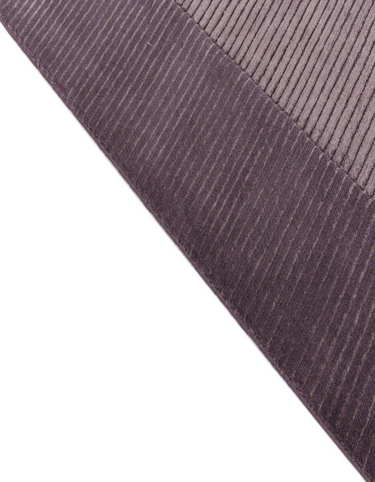 Detail image of  6' 6 x 9' 10  Hand Knotted Darya Wool Rug