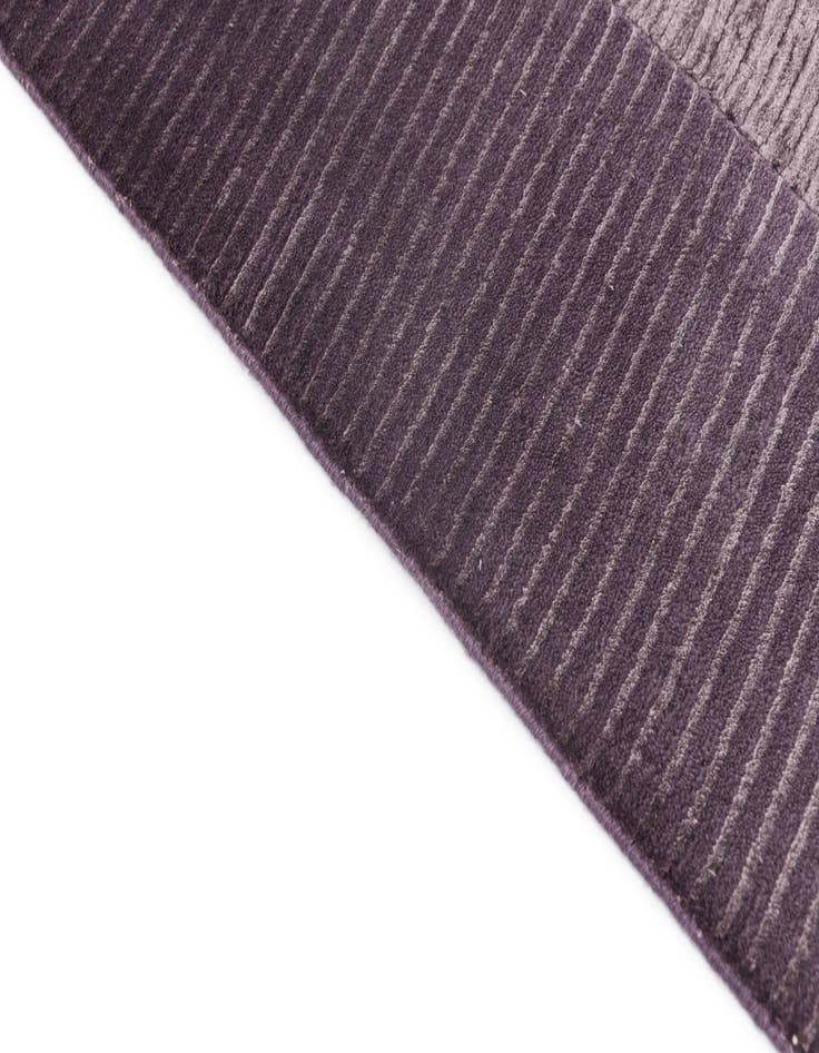 Detail image of  6' 6 x 10'  Hand Knotted Darya Wool Rug